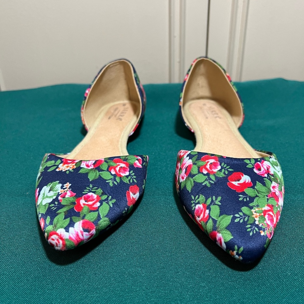 Sierra D’Orsay floral flats